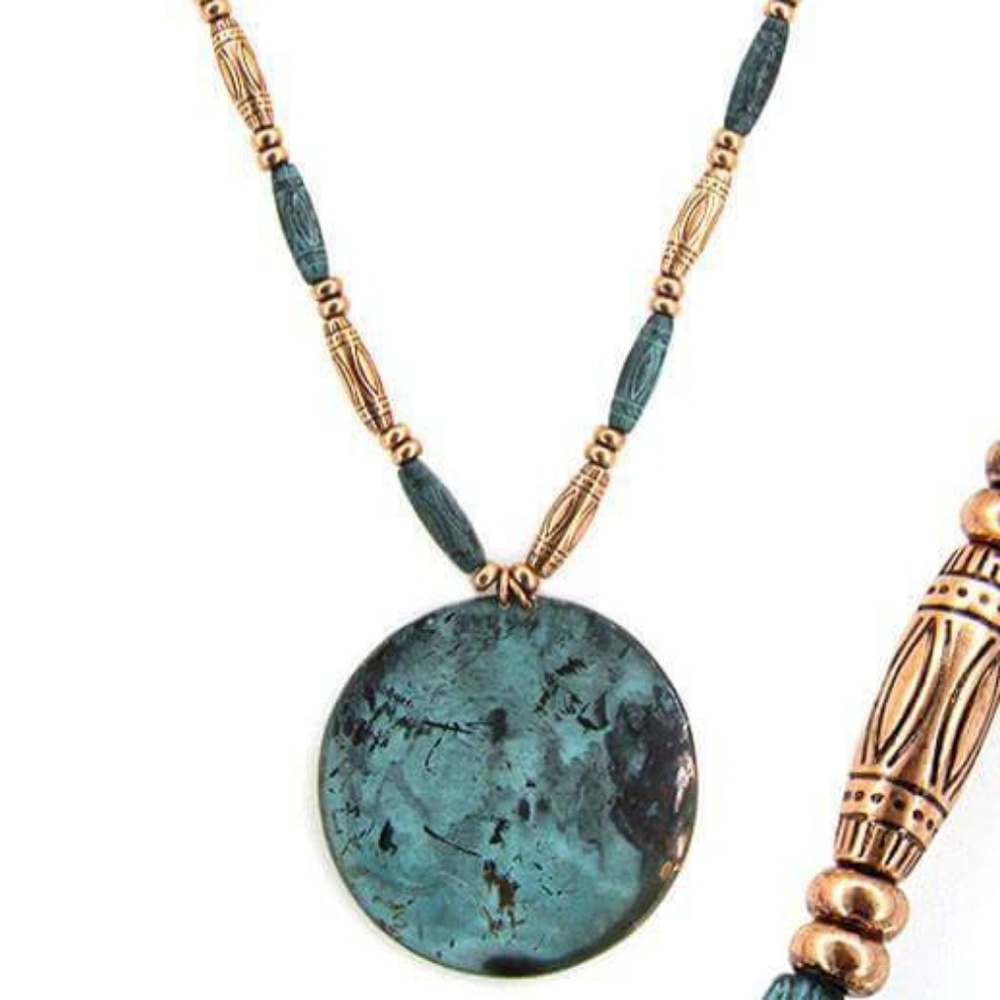 Brand New 2 Tone Hammered Necklace & Earring Set